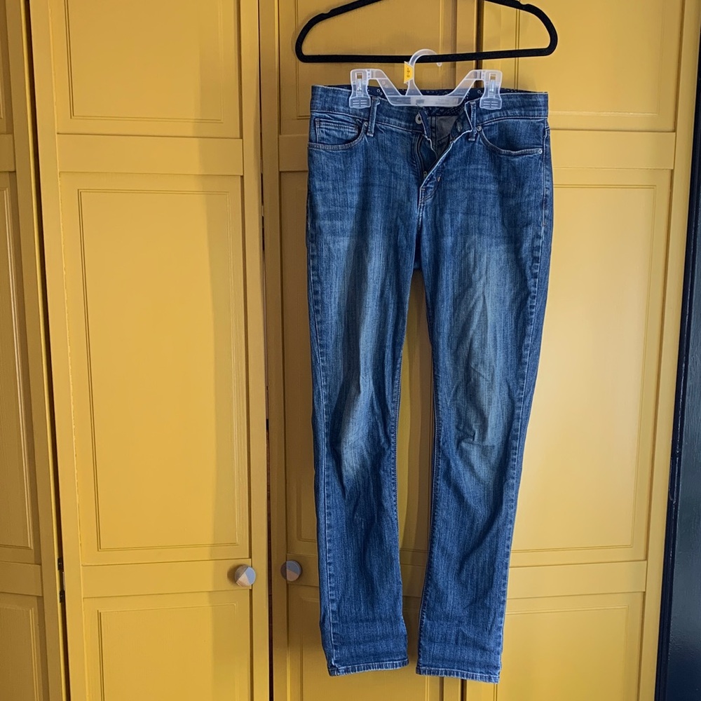 Levi's Women's Straight Leg Jeans in Blue Denim